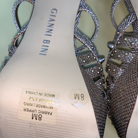 🔥GIANNI BINI GOLD STUDDED HEELS🔥WORN ONCE-WEDDING. SIZE 8. 5in heel. - Picture 4 of 10